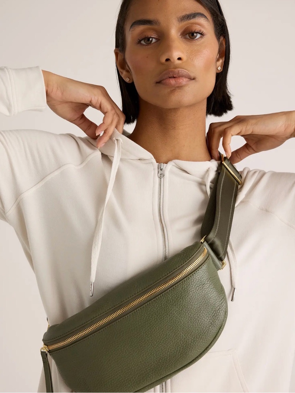 QUINCE Quinn Sling Bag, Olive Leather - Picture 4 of 9